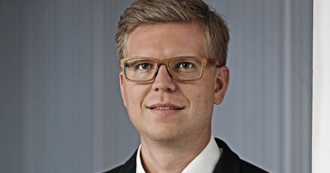 Florian Wollner im Interview über Mehrwert und ­Weiterentwicklung des Normenservices "meinNormenPaket".