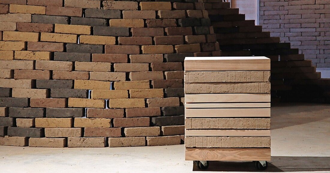 Zahlreiche Forschungsprojekte sollen dem jahrtausendealten Baustoff Lehm zu einem Comeback verhelfen.