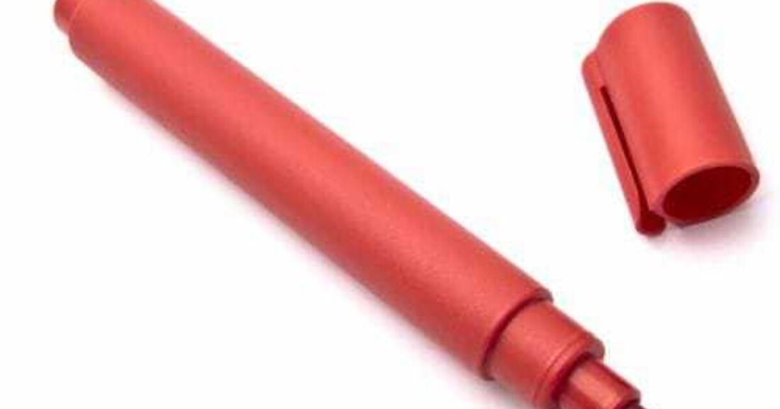 Der deutsche Küchenhersteller Alno verhandelt über einen Jobabbau. Derzeit liefen Gespräche mit den Betriebsräten über Ausmaß und Bedingungen, teilte das Unternehmen am Dienstag mit. Im Raum steht eine Kürzung um 100 Beschäftigte, insgesamt hat Alno weltweit 2.100 Mitarbeiter, etwa 1.500 davon in Deutschland. "Wir versuchen, sozialverträgliche Lösungen zu finden", sagte ein Alno-Sprecher.