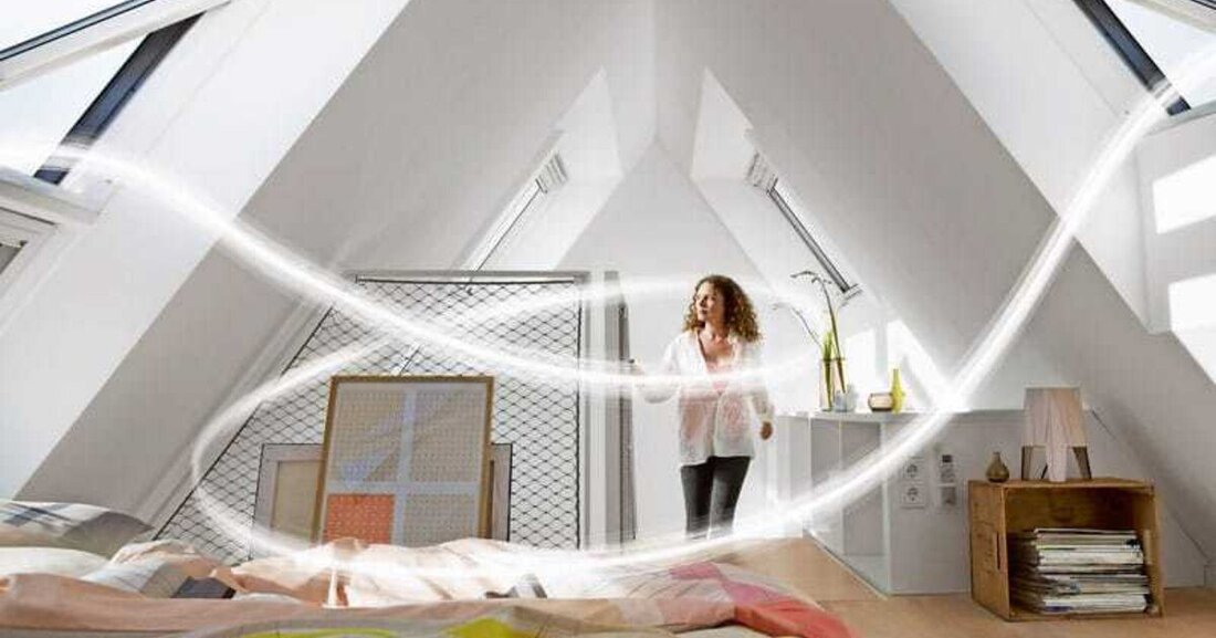 Mythen halten sich bekanntlich lang. Besonders in der Baubranches. Ein derartiger Mythos lautet, dass Fenster einen Schwachpunkt im Gebäude darstellen. Tatsächlich gibt es keine Branche im Bausektor, die ihre Produkte in den vergangenen Jahren und Jahrzehnten derart verbessert und weiterentwickelt hat, wie die Fensterbranche.