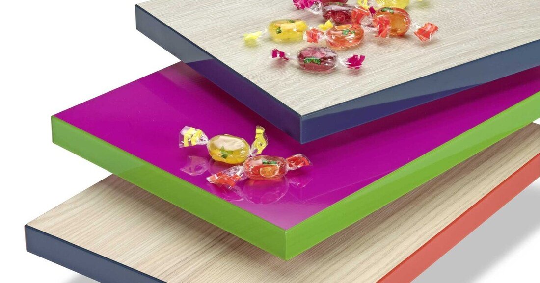 Bewusst eingesetzt, lassen sich auch mit farblich abweichenden Kanten tolle Design-Effekte erzielen.