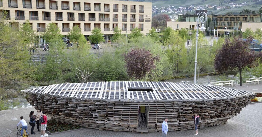 Die Südtiroler Künstler Alois Steger und Paul Feichter konzipierten und bauten 2014 für die Ausstellung „Arche-Eine Festung für Tiere“ in der Franzensfeste in Südtirol ein begehbares Holzobjekt, das biblische Bezüge aufgreift. 
