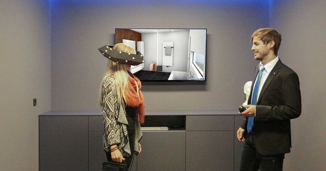 Was vor über einem Jahr als Pilotprojekt begann, ist mittlerweile in drei Ausstellungen - neben Salzburg und Wien und ab sofort auch in Wels - fixer Bestandteil der Badberatung: Für die "Virtuelle Bäderschau" wurde jetzt in Wels die neueste kabellose Variante der Immersight Raumbrillentechnik installiert. 