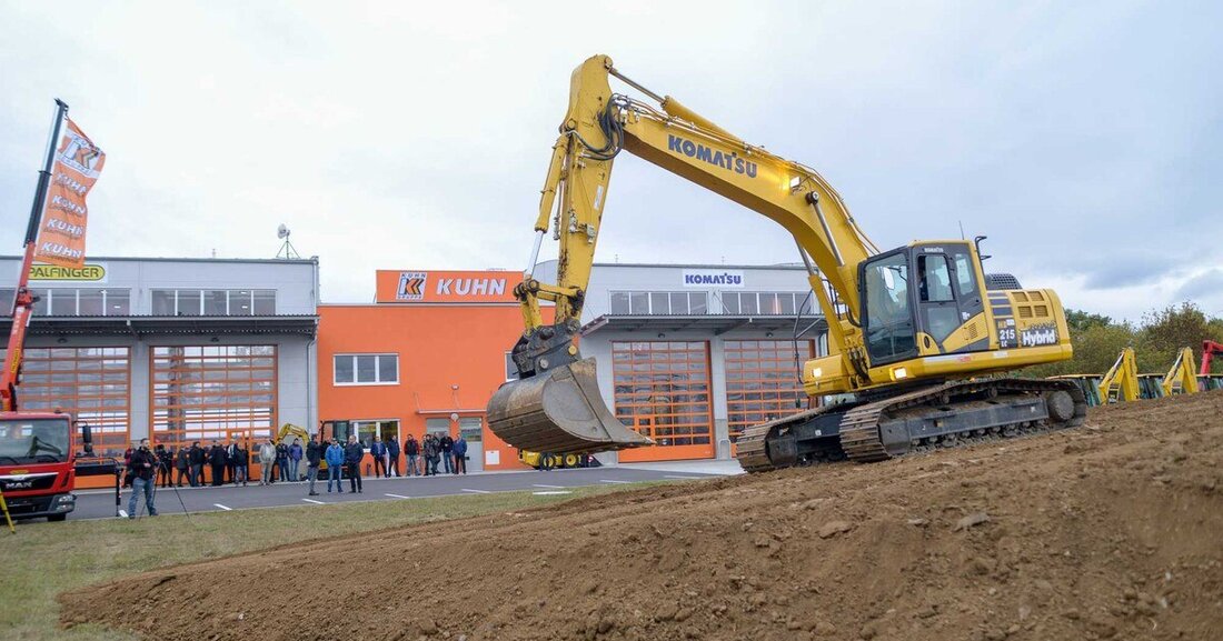 Auf einer  Fläche von 10000 Quadratmeter  befindet sich der neue Kuhn Standort für Ladetechnik und Baumaschinen in Brünn.