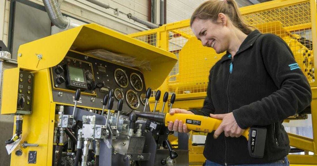 Der 1. Jänner 2017 bringt das „Aus“ für Nickel-Cadmium-Akkus: Die giftigen NiCD-Batterien dürfen ab dann in der EU nicht mehr neu in Verkehr gebracht werden. Wie man das Leben ihrer Nachfolger in Li-Ionen-Technologie verlängert, erklärt hier ein Werkzeugexperte.