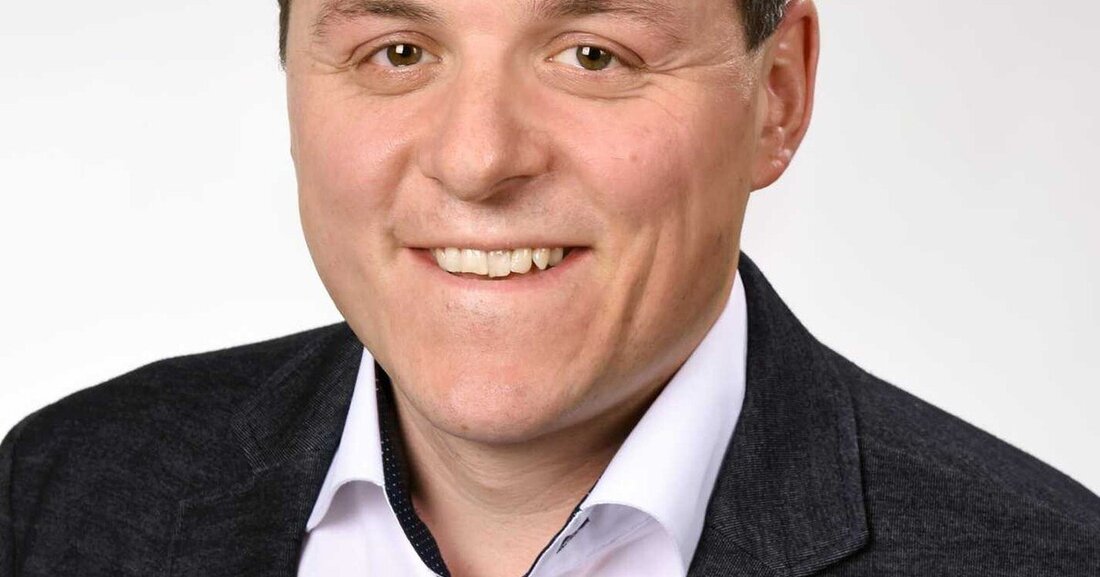 Drei neue Teammitglieder mit langjährigen Erfahrungen in der Sanitärbranche unterstützen seit Jahresbeginn die bestehende Mannschaft. Damit verstärkt sich der führende Hersteller von Sanitärarmaturen in den für das Unternehmen wichtigen Bereichen Kundenbetreuung und Projektgeschäft.