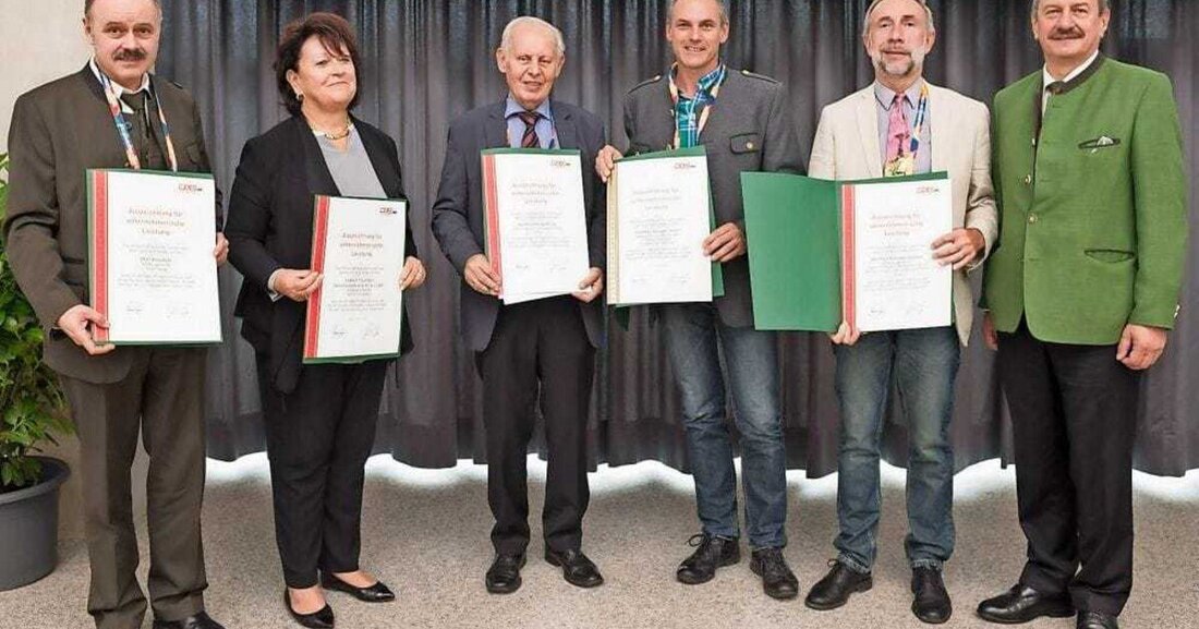 Das Journal der Metalltechnik-Innung Steiermark, „Happy Metal“, berichtet über eine wahrlich historische Ehrung von Unternehmerinnen und Unternehmern aus der steirischen Metalltechnik.