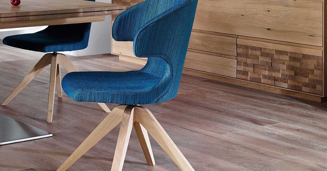 Mit der neuen Legno-Holzbodenseife bietet Adler Reinigung und Auffrischung von geölten, gewachsten und gelaugten Holzböden.