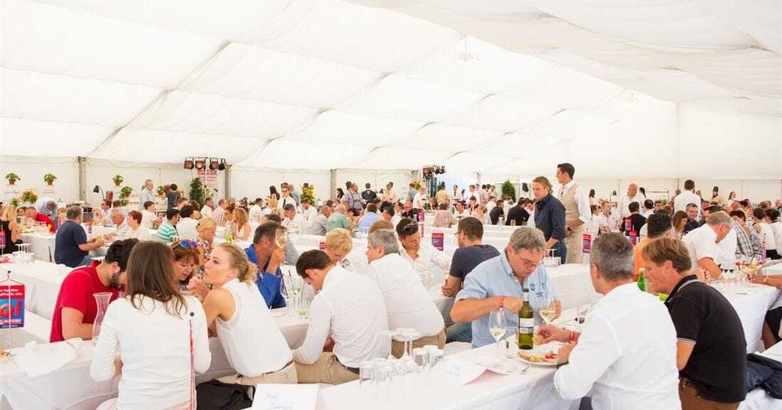 Auch heuer trafen sich beim traditionellen Quester-Spargelfest zahlreiche Gäste der heimischen Baubranche.