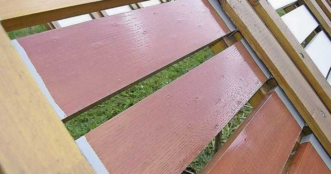 Die Oberflächengruppe der Holzforschung Austria arbeitet an der Verbesserung der Beständigkeit von Beschichtungssystemen für Holz im Außenbereich gegen Schäden durch Hagelschlag. 