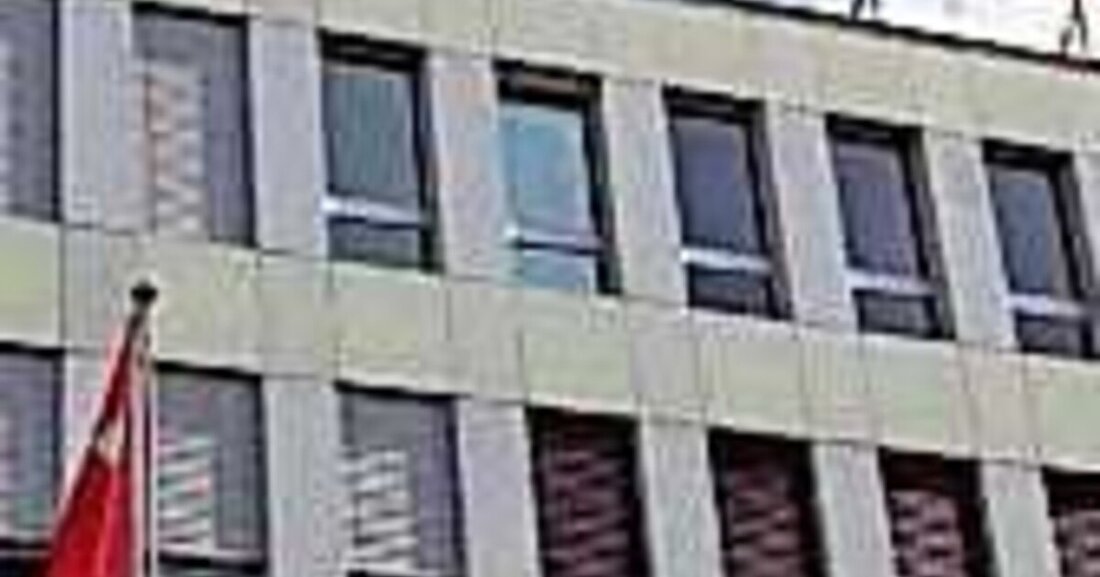 Die dormakaba Gruppe hat sich mit der Flacks Group auf den Verkauf der Dorma Beschlagtechnik GmbH mit Sitz in Velbert geeinigt. Eine entsprechende notarielle Vereinbarung wurde am 6. Juli abgeschlossen. 