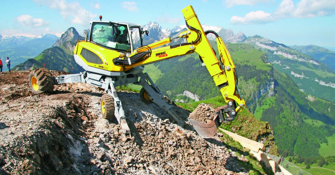 Schreitbagger und Baggerlader haben eines gemeinsam: Sie sind nichtalltägliche Baumaschinen.