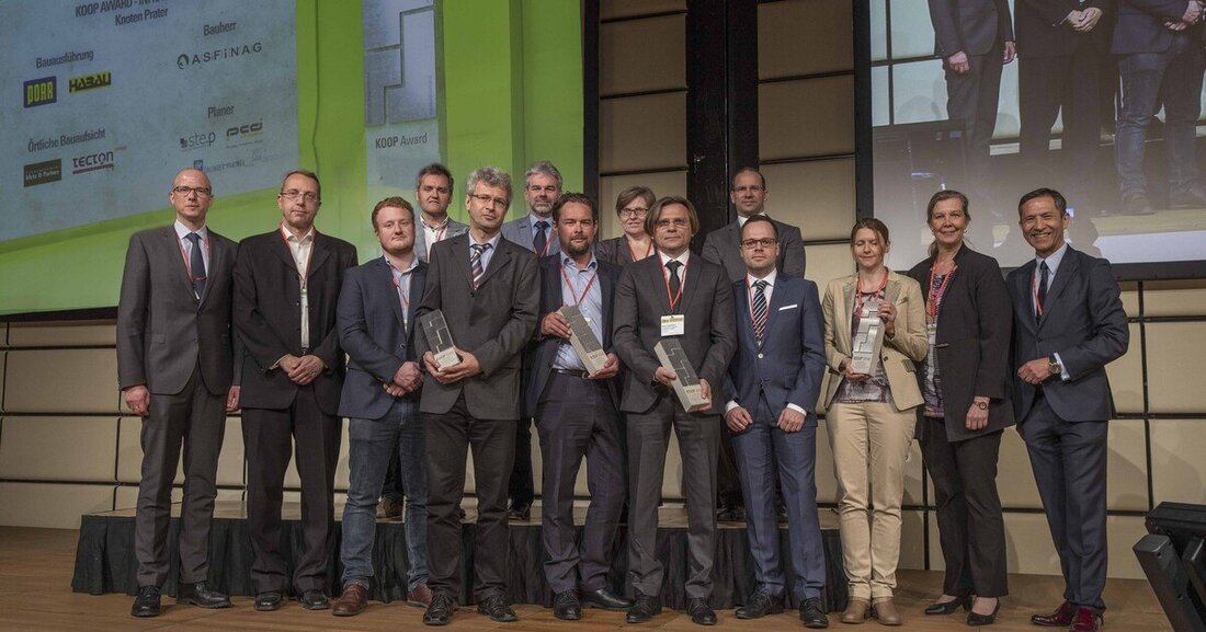 Zum zweiten Mal in der Geschichte des Baukongresses wurden die KOOP Awards verliehen. Auch dieses Jahr zeigen die Siegerprojekte eindrucksvoll, dass sich ein Umdenken bei der durch Konflikte gefährdeten Zusammenarbeit im Bausektor lohnt.  