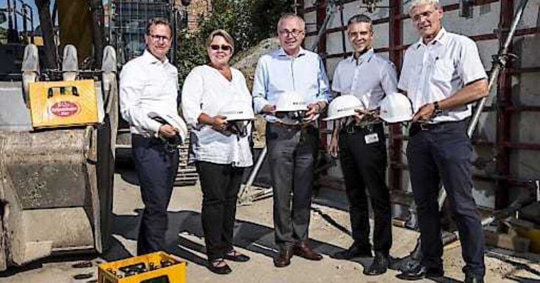 900 Wohneinheiten werden in den kommenden Jahren auf den ehemaligen Brauereigründen in Schwechat (NÖ) gebaut. EVN und Brau Union Österreich haben sich für die Beheizung etwas Besonderes einfallen lassen. Geheizt wird mit Gärwärme aus dem Brauprozess.