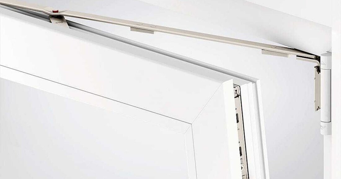 Kunden bewerten den Nutzen des universellen Drehkipp-Beschlagsystems „Roto NX“.