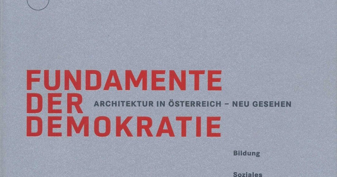 Das anlässlich des „polyvalenten Jubiläumsjahrs 2018“ erschienene Überblickswerk hat einen präzisen Fokus, sodass sich die ohnehin meist müßige Frage nach dem „Fehlenden“ gar nicht stellt.