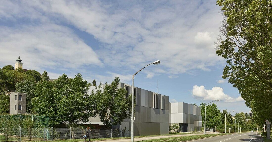 Zum 10. Mal verlieh die Firma Domico herausragender Architektur einen Preis. Es wurden innovative architektonische Lösungen ausgezeichnet, die die gestalterischen sowie technischen Möglichkeiten von Stahl- und Aluminiumprodukten aufzeigen.