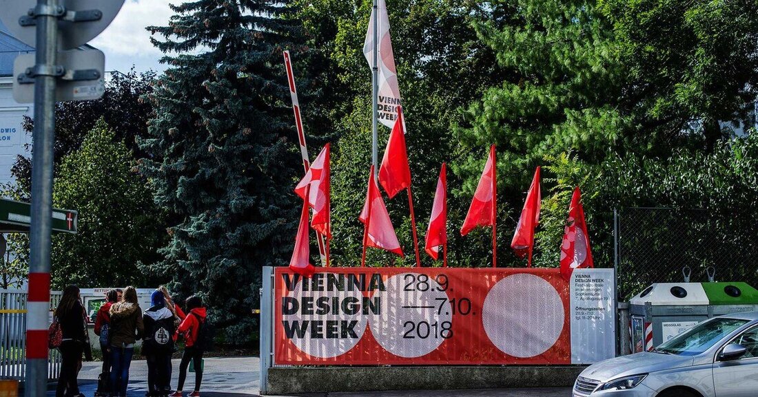 Wie sehr Design unseren Alltag formt, hat die Vienna Design Week gezeigt. Es gab über 150 Veranstaltungen, die eine programmatische Vielfalt von lokalen und internationalen Ansätzen in Architektur, Grafik-, Produkt-, Möbel-, Industrie- und Social Design an zahlreichen Locations der Stadt präsentierten. 