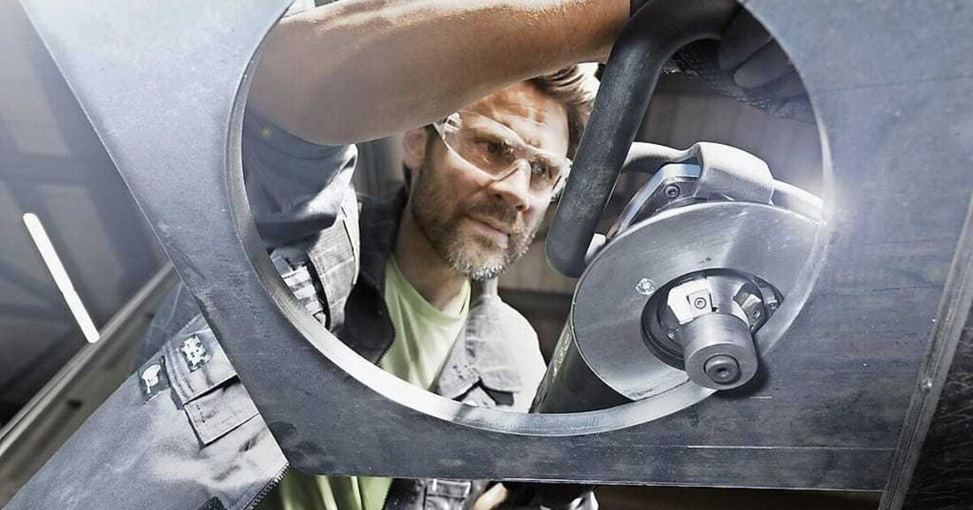 Ergonomischer Kantenfräser von Trumpf für Fasenlängen bis zu 15 Millimeter.