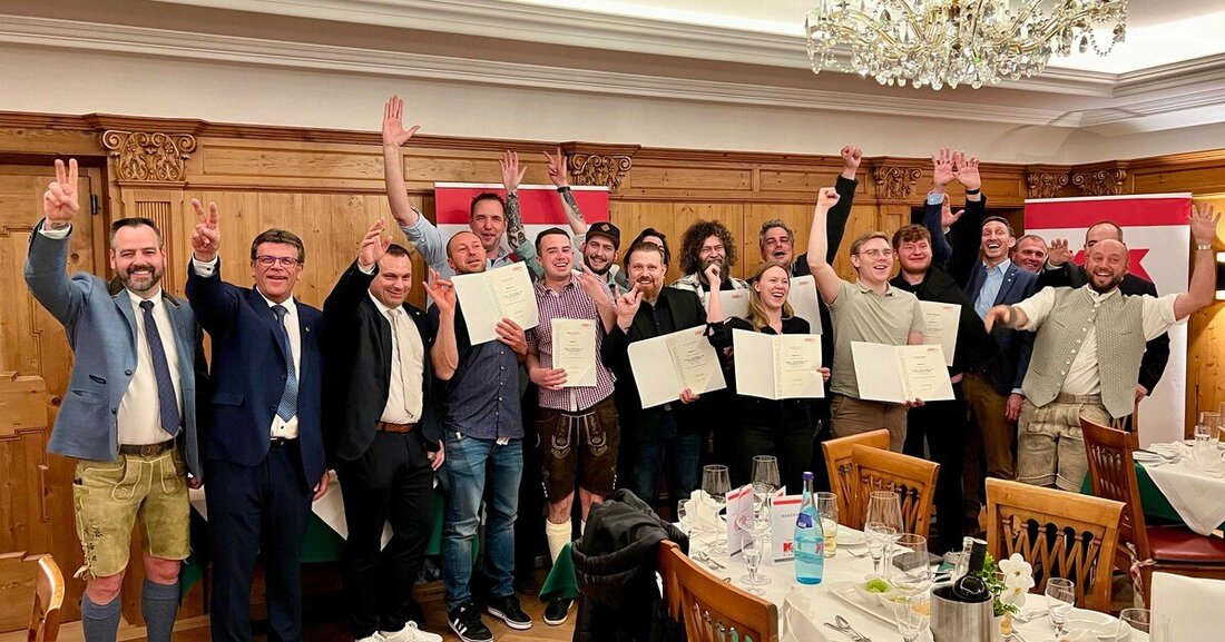 Von 2. bis 4. April 2024 konnten elf Kandidat*innen zeigen, was eine(n) Glasermeister*in ausmacht.