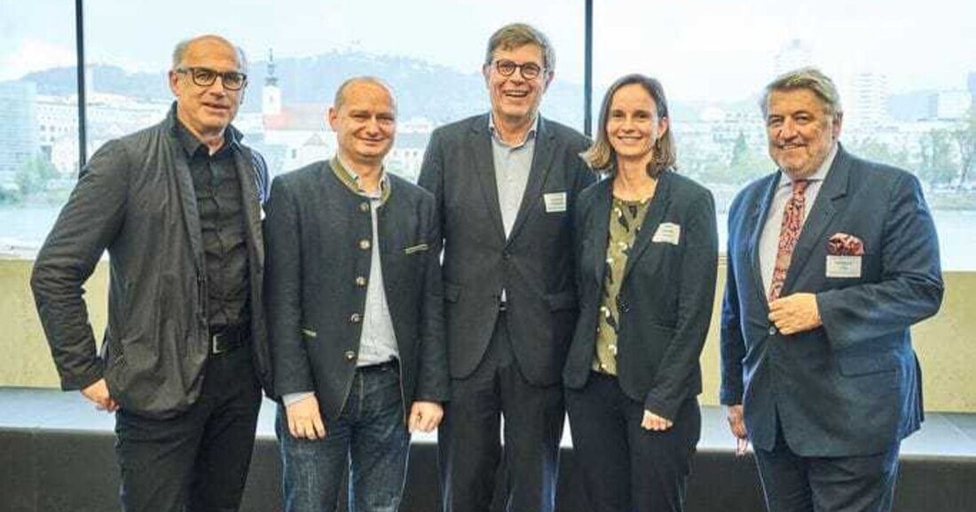 Bei der bereits zweiten Veranstaltung der von Knauf und Knauf Insulation veranstalteten Event-Reihe „Leichter-Höher-Schneller“ erörterten hochkarätige Referenten Themen wie Nachverdichtung, modulares Bauen und moderne Stadtplanung.