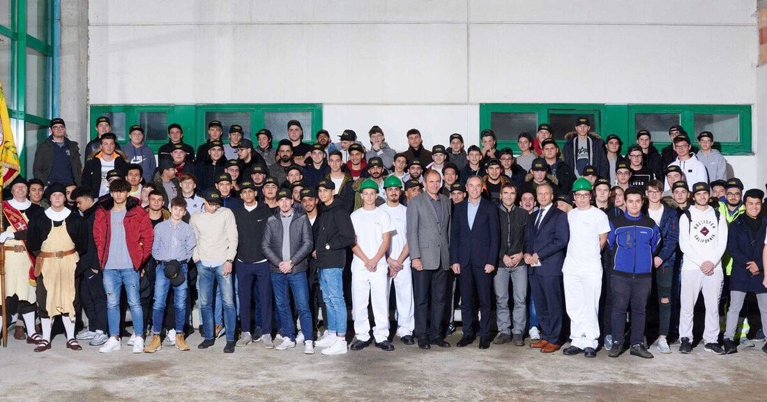 Österreichs Bau-Lehrlinge starten in die digitale Ausbildung. 