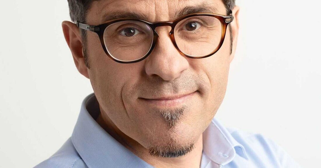 Austrotherm startete bei der Messe BAU in München mit einer neuen Imagekampagne zum Thema Klimaschutz mit Wetter- und Klima-Experten Andreas Jäger als Botschafter.