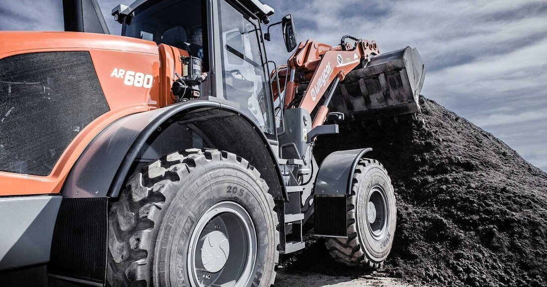 Atlas Weyhausen startet seine Offensive in der Radladerleistungsklasse.