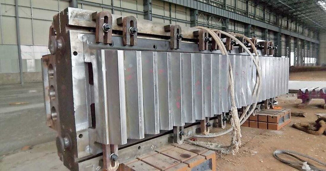 Stahlbau. Ein gigantisches Hebewerk für Schiffe sorgt am Drei-Schluchten-Staudamm in China für Aufsehen. Am Projekt ist auch die österreichische Aichelin Gruppe beteiligt.