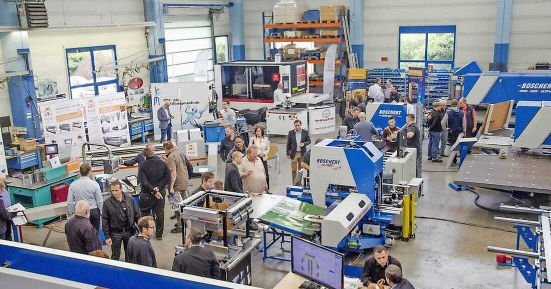 Der deutsche Spezialist für Blechbearbeitungsmaschinen lädt am 23. und 24. Mai zur Hausmesse nach Baden-Württemberg.