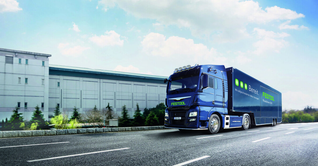 Der Elektrowerkzeughersteller Festool ist mit seiner Roadshow unterwegs und stellt neben seinen Akku-Lösungen auch aktuelle Produktneuheiten vor.