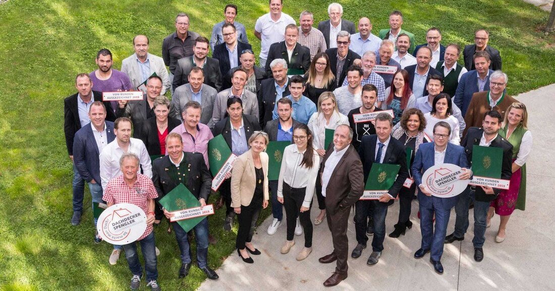 „So macht man Dach!“ – dieses Versprechen an ihre Kunden haben auch heuer wieder 26 steirische Dachdecker und Spengler eingelöst und das Qualitätssiegel erhalten.