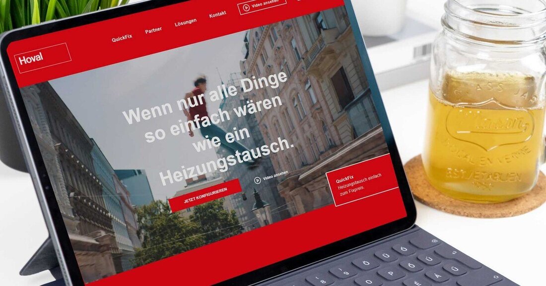 Hoval bietet ab sofort mit ausgewählten Partner-Installateuren die Heizungssanierung zu einem fixen Preis an.