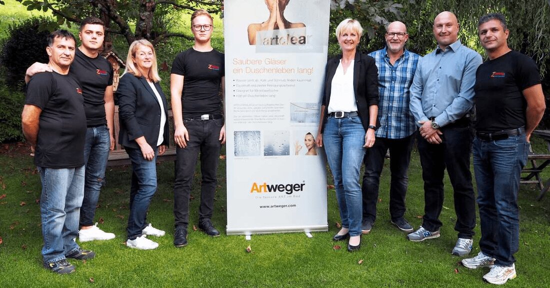 Tolle Überraschung für treue Kunden zum 1-Jahr-Jubiläum von Artclear Glas.