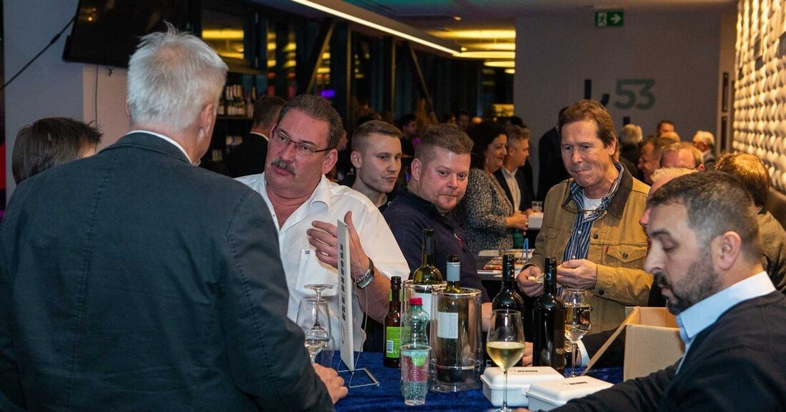 Die SHT Perchtoldsdorf lud Kunden und Industriepartner zum 23. Mal zum Adventmarkt ein.