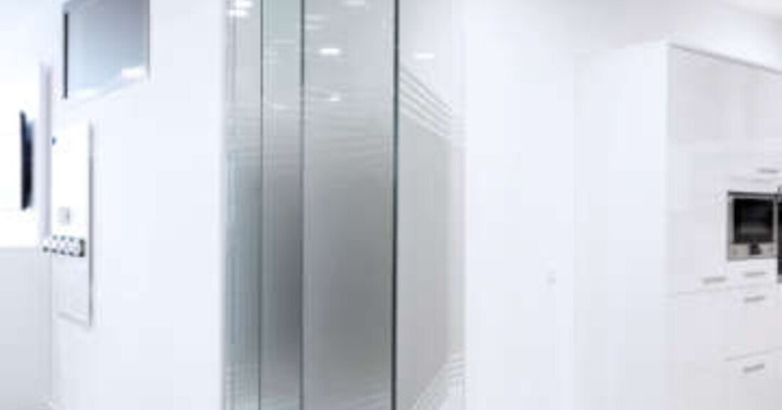 Für die Gestaltung und Funktionalität der automatischen Bodenverriegelung MSW Comfort wurde Geze dieses Jahr mit einem Iconic Award in der Kategorie Wand, Boden, Decke ausgezeichnet.