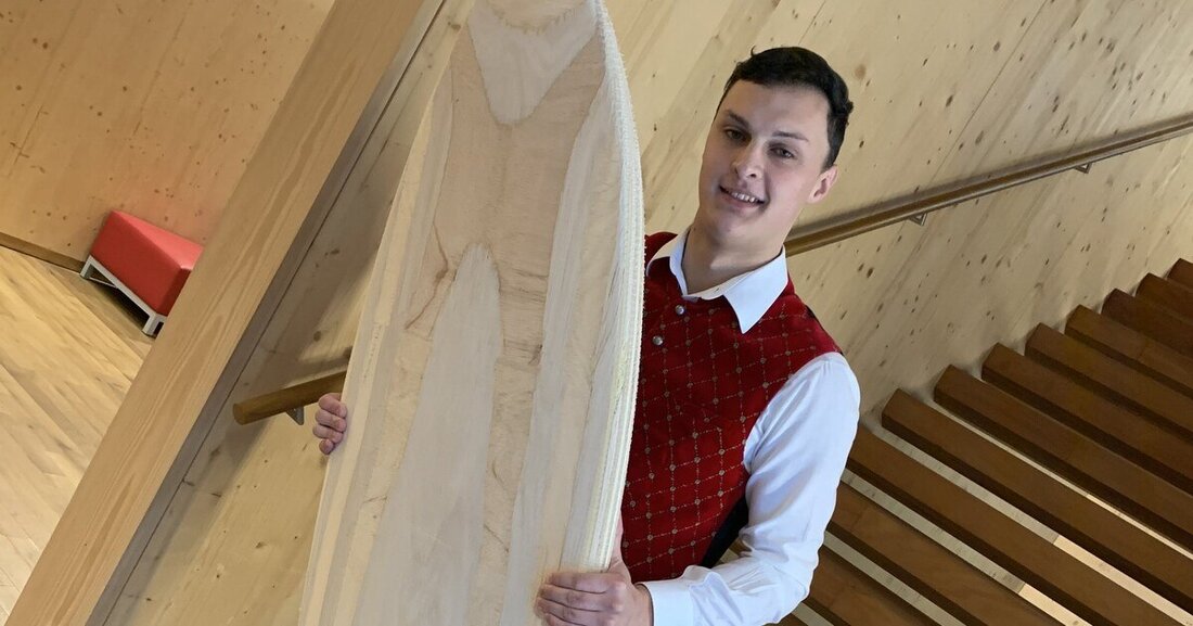 Am 1. Februar präsentieren beim Tag der offenen Tür des Holztechnikums Kuchl Schüler ihre Diplom- und Abschlussarbeiten den Besuchern.