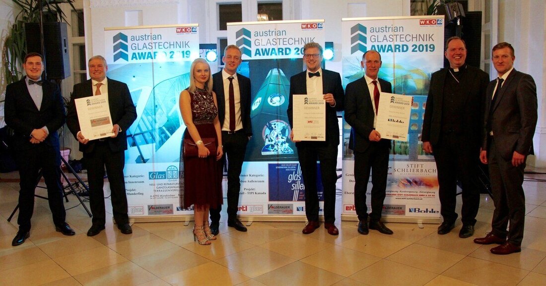 Sie stehen fest: Die Sieger der ersten Austrian Glastechnik Awards! Im Rahmen der Glasscherb‘ndanz, der traditionellen Faschingsveranstaltung der Wiener Glaser, wurden am 24. Jänner die neun Nominierten der Glastechnik Awards 2019 auf die Bühne gebeten. 