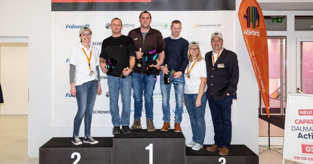 Unter dem Motto „Ökologie trifft Ökonomie“ lud Synthesa Ansfelden zu einem motorsportlichen Kunden-Event: Mehr als 150 Gäste haben bei dem E-Kart-Rennen ohne Ölverbrauch in Linz Gas gegeben.