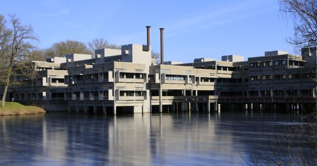 Bernhard Denkingers 2019 im Jovis Verlag erschienenes Buch „Die vergessenen Alternativen. Strukturalismus und brutalistische Erfahrung in der Architektur“, wird am 20. März 2020  im Rahmen des ÖGFA-Büchersalons dem Publikum präsentiert.