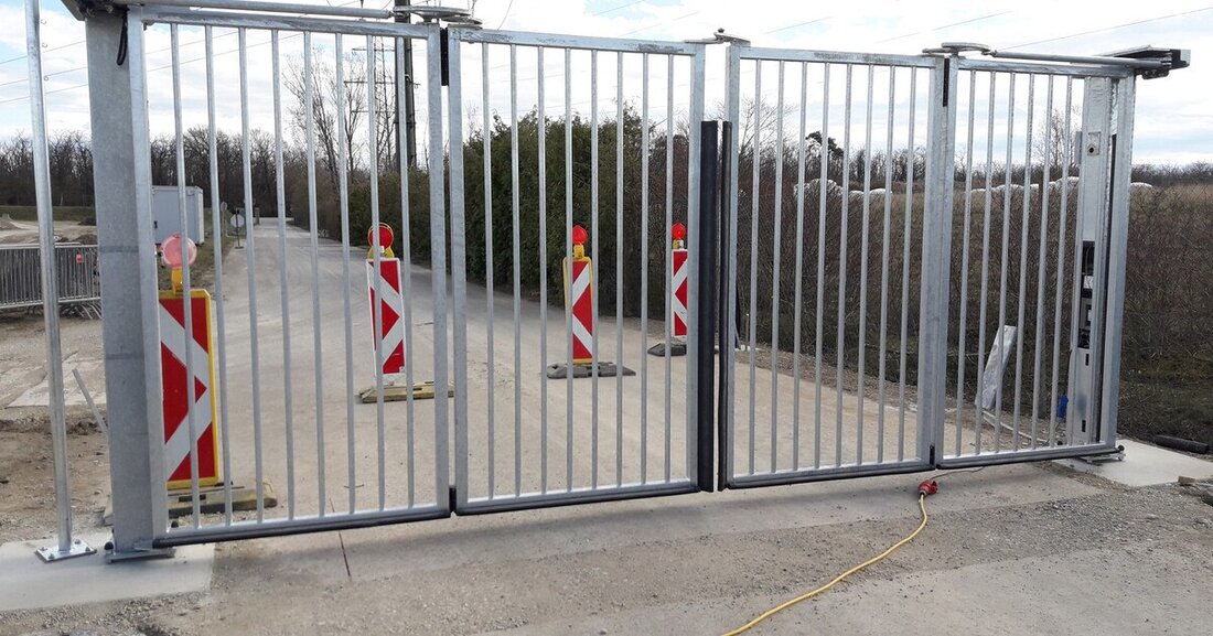 Schnell öffnende Tore von Jergitsch Gitter entsprechen auch bei großer Dimensionierung den erforderlichen Sicherheitsnormen.