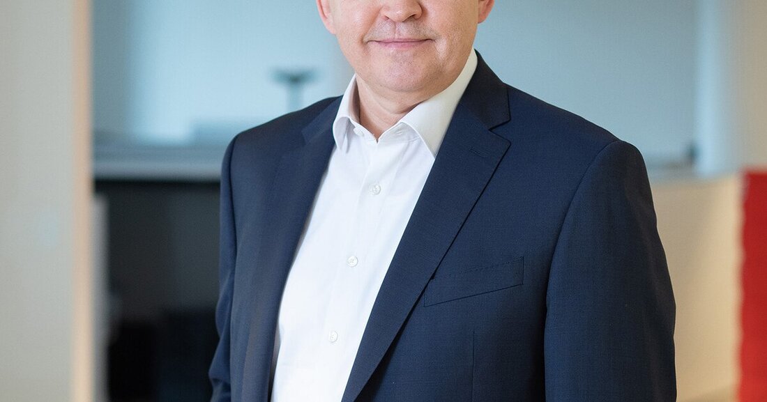 Aktuell werden in ganz Österreich nur sehr eingeschränkt Bauverhandlungen durchgeführt. Hält dieser Zustand noch weitere Wochen an, sehen der österreichische Ziegelhersteller Wienerberger und das Schwesterunternehmen, Kunststoffrohrproduzent Pipelife, Grund zur Sorge, dass dringend benötigte Baugenehmigungen fehlen. 