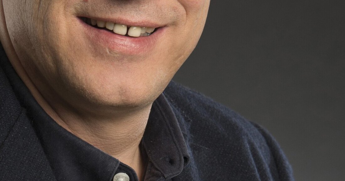 „Die aktuelle Unterstützung seitens der Politik ist nur vereinzelt hilfreich. Es fehlt eine zukunftsorientierte Unterstützung“, sagt Thomas Weber, Geschäftsführer von Netzwerk Metall. Das Netzwerk zur Förderung österreichischer Stahl-, Glas- und Metallbauer fordert deshalb langfristige, staatliche Hilfe für Handwerksbetriebe.