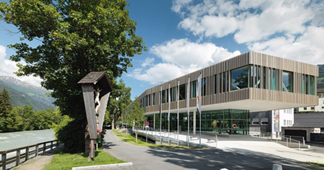 Das Land Tirol, die Kammer der Ziviltechniker | Arch+Ing Tirol und Vorarlberg, Sektion Architekten, die ZV – Zentralvereinigung der Architekten Österreichs, Landesverband Tirol sowie aut. architektur und tirol laden ein zur Einreichung hervorragender Bauten für die „Auszeichnung des Landes Tirol für Neues Bauen 2020“.