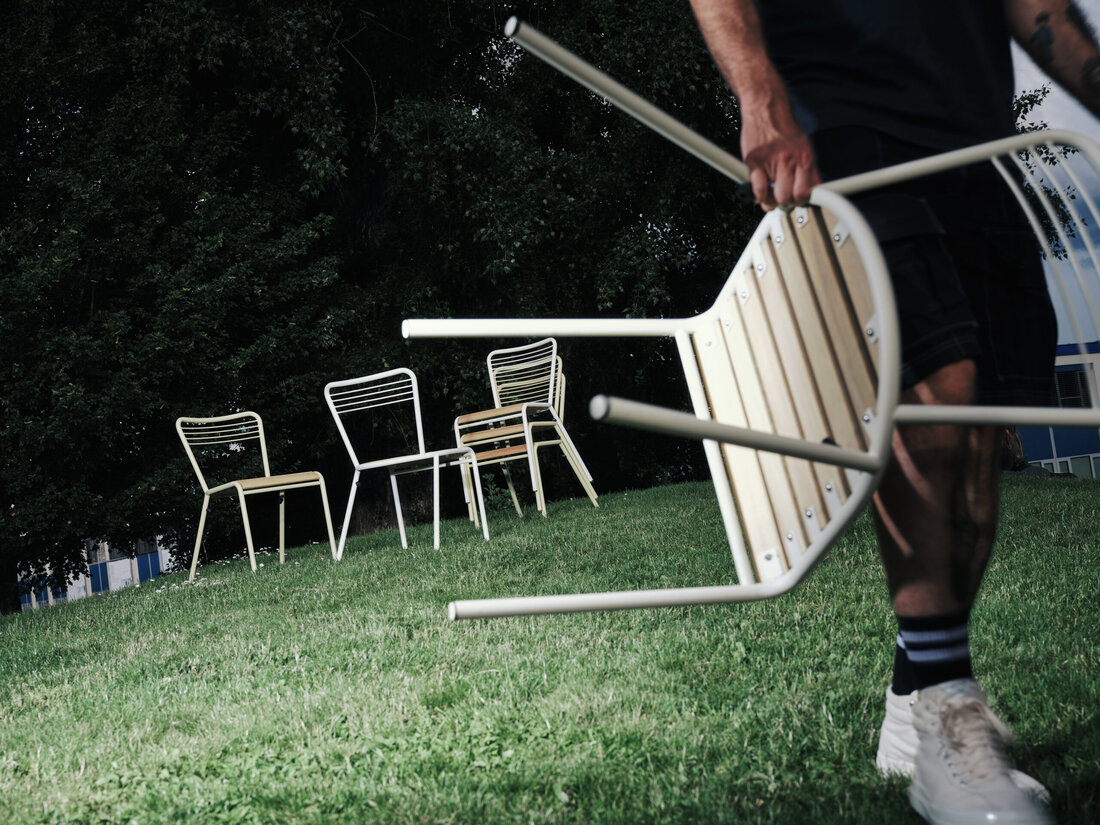 Die Kollektion „Flaneur“ fühlt sich auf der Straße wie zu Hause. Wie der Name schon sagt, sind die Komponenten flexibel, was ihren Einsatzort betrifft. 