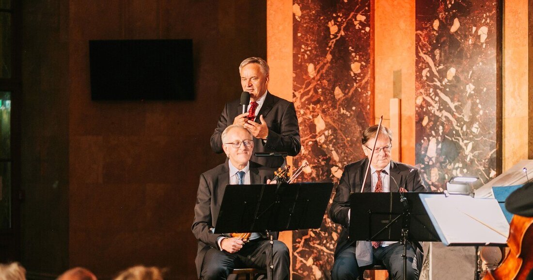 250 Gäste aus Europas Gebäudetechnikszene feierten am 8. Oktober mit Herz im Naturhistorischen Museum das runde Jubiläum.