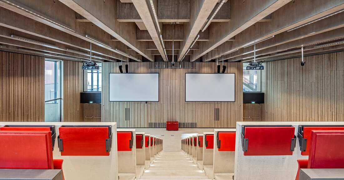 In der oberösterreichischen Tischlerei Scheschy setzt man auf Standardisierung und Automatisierung. Eine Schlüsselrolle kommt der Software zu.