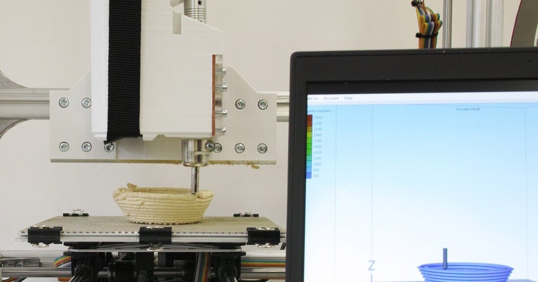 Das Forschungsprojekt „addwood“ untersucht die Einsatzmöglichkeiten von 3D-Druck für die Herstellung holzbasierter Möbel. 