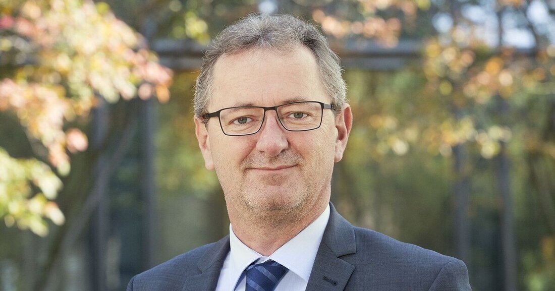 Der neue Hueck-Geschäftsführer Wolfgang Thür im Interview mit METALL.