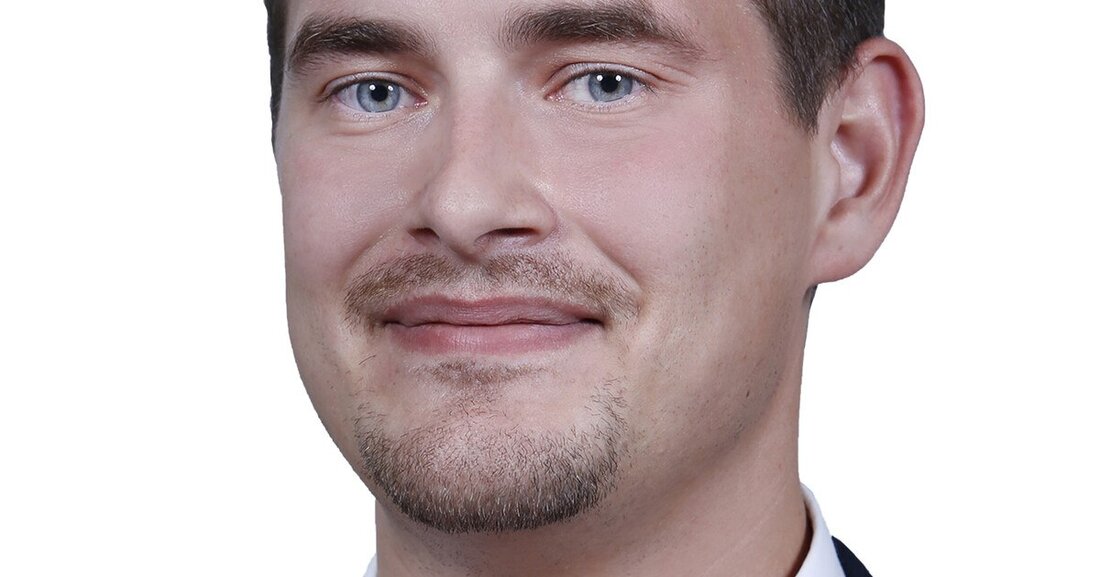 Thomas Krenn übernimmt ab sofort von Dragan Skrebic die Vertriebsleitung der Kontinentale, des Rohrleitungs- und Armaturentechnik-Spezialisten innerhalb der Frauenthal Handel Gruppe. Skrebic wechselt in die Frauenthal Firmenzentrale, wo er markenübergreifend alle Vertriebsaktivitäten verantwortet.